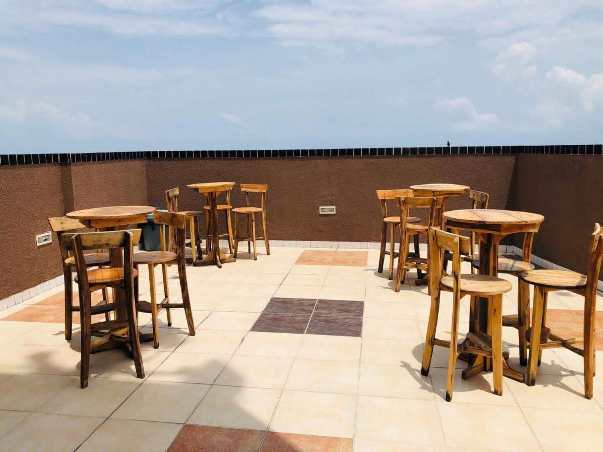 Vista Espetacular Da Praia De Iracema - Ap. 1405 Форталеза Екстериор снимка
